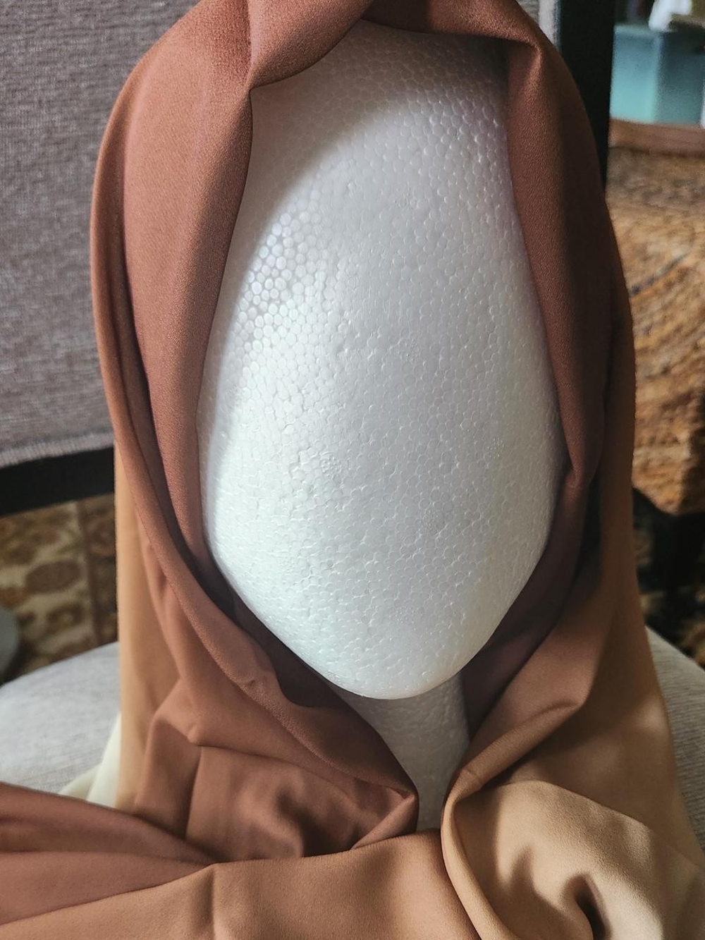 Lightweight Two-Tone Brown Hijab Scarf